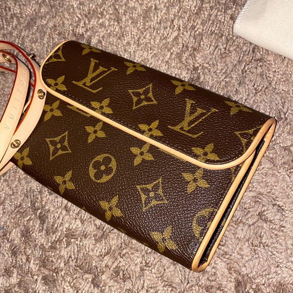 Louis Vuitton pochette Florentine - Picture 6 of 14